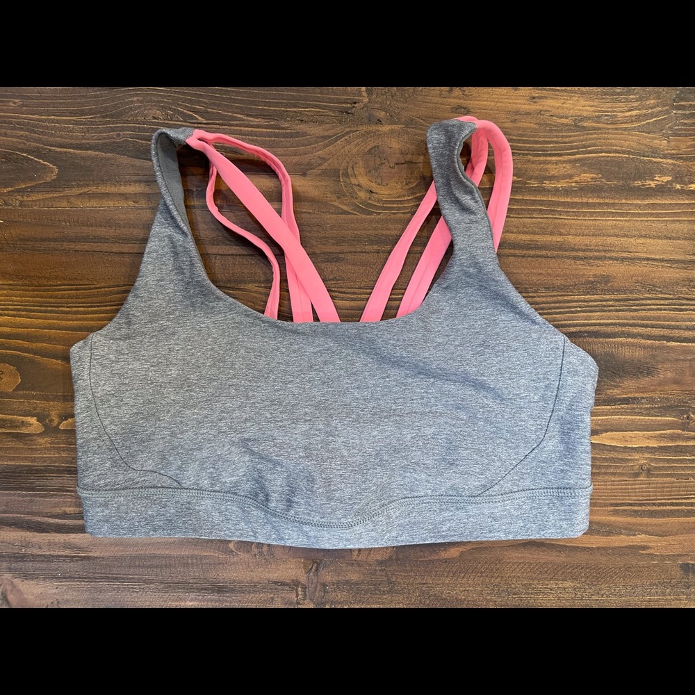Lululemon Free to be Moved Bra; Sz 6